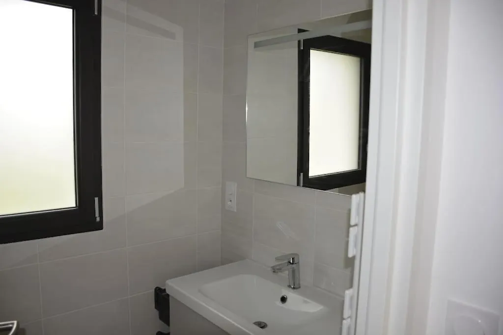 Holiday home Maison A 200M Des Plages Avec Jacuzzi Tregunc